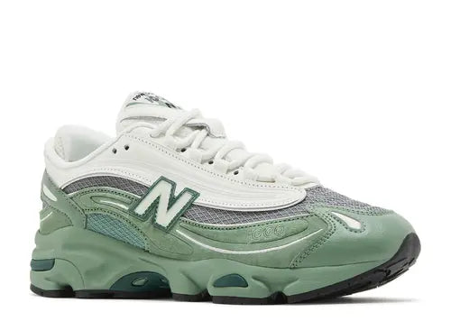 New Balance 1000 'Green Grey' Sneakers
