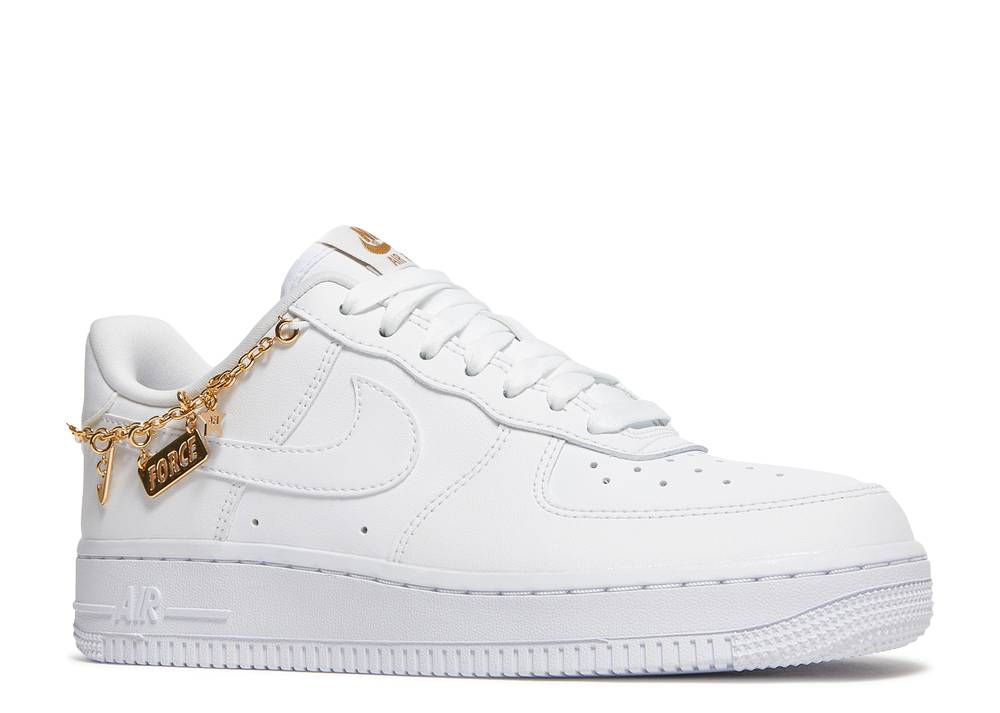 Air force 1 '07 lucky charm sneaker
