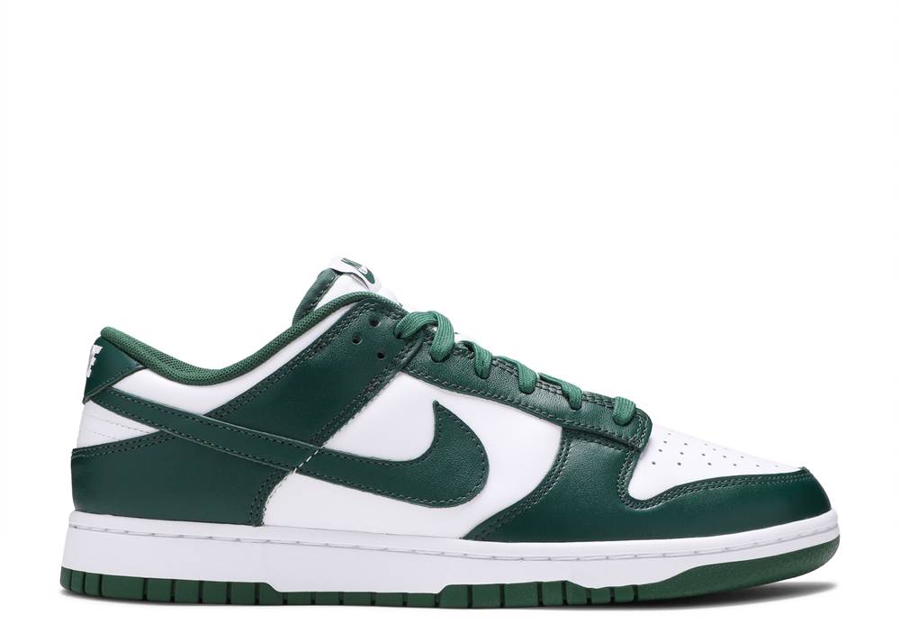 Green Nike dunk low shoes